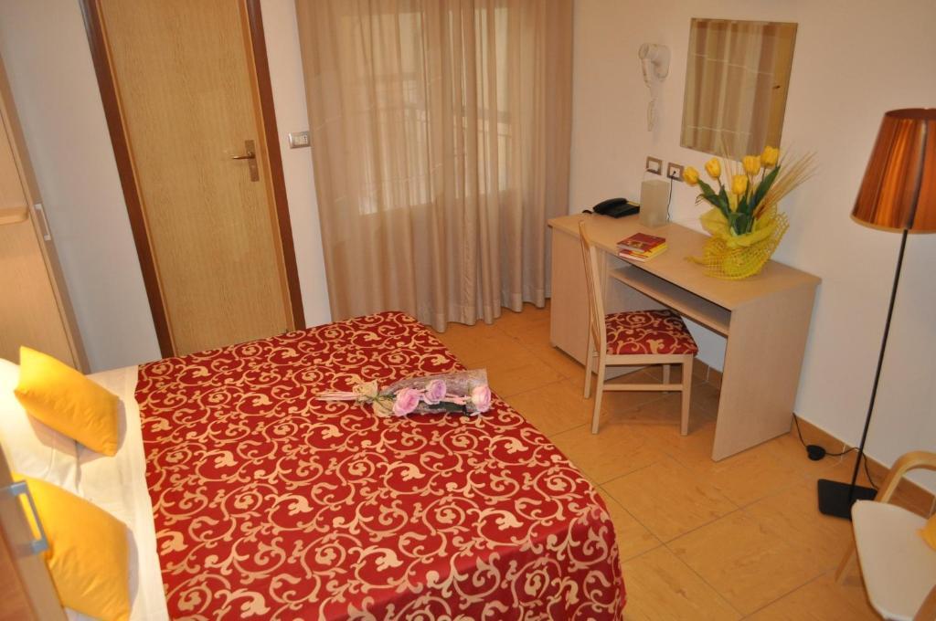 Hotel Mimosa Белларія-Іджеа-Марина Екстер'єр фото