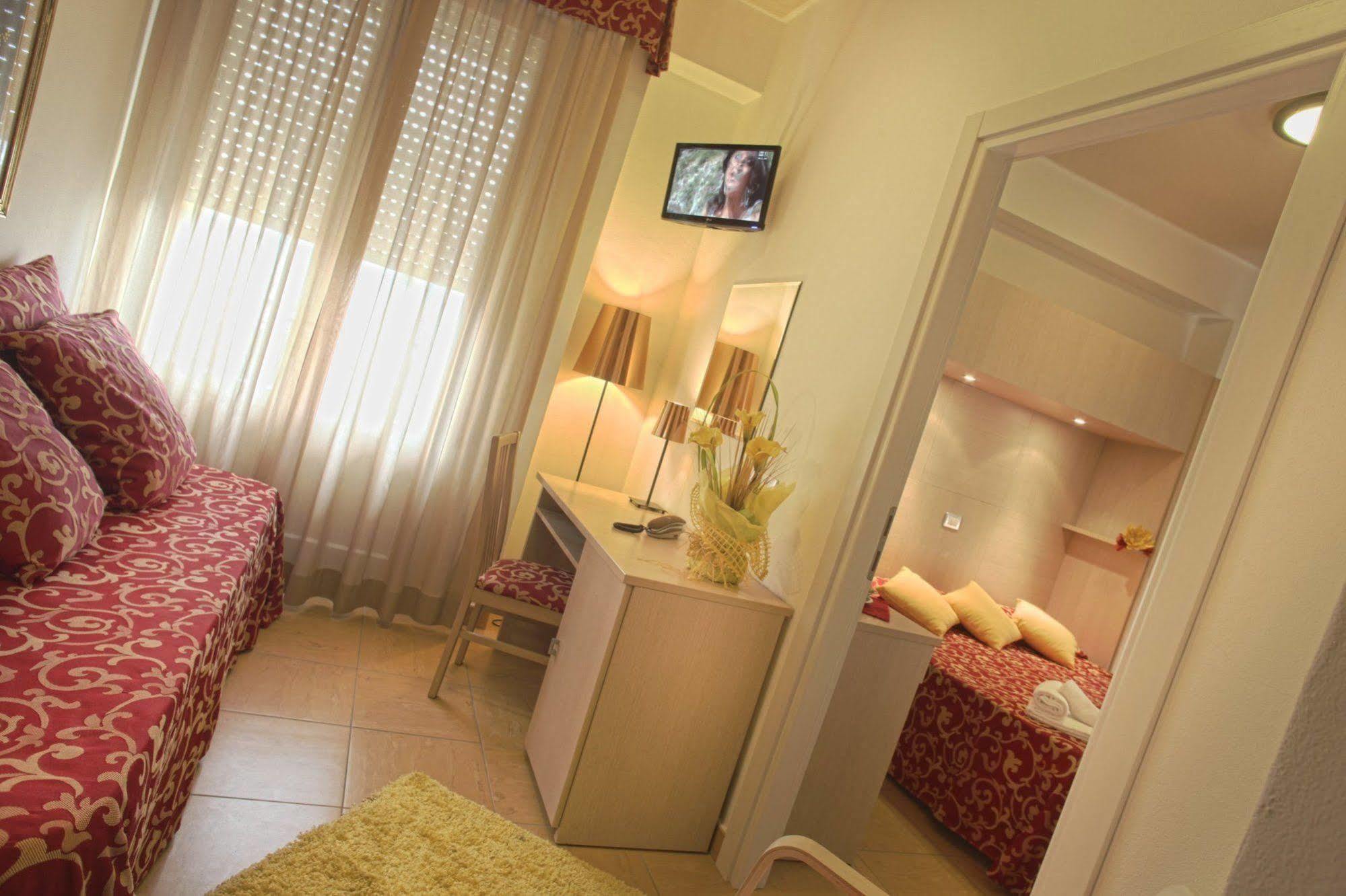 Hotel Mimosa Белларія-Іджеа-Марина Екстер'єр фото